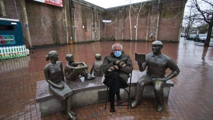 Bernie at Kesey Sq..jpg