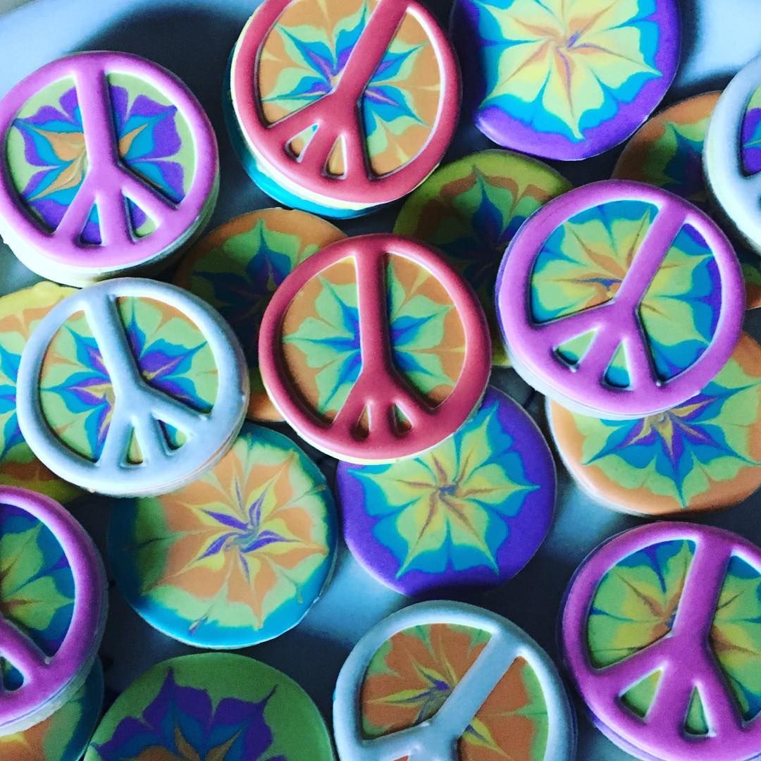 cookies, peace sign_0.jpg