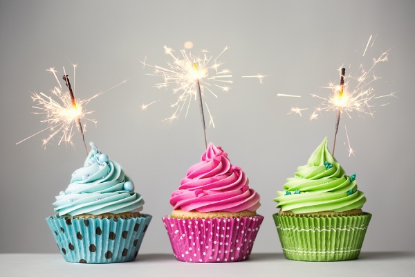 cupcakes - 3 with sparklers_1_0.jpg