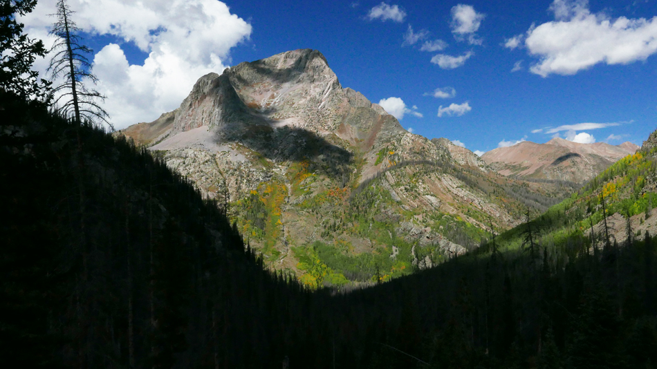 067MoutainNearVallecitoCreek.jpg
