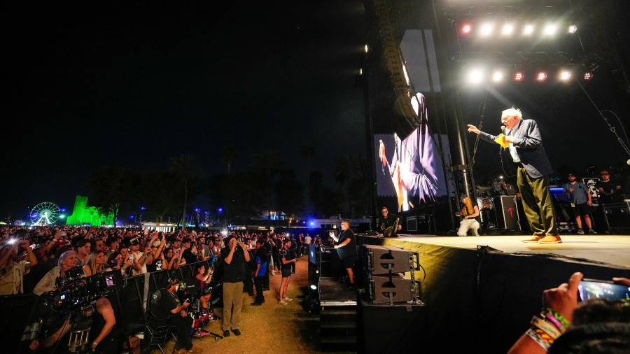 83067982007-coachella-25-bernie-sanders-3.jpg