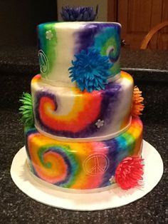 8952a3c2fa66657e29146468944a3d4a--hippy-baby-tie-dye-cakes.jpg