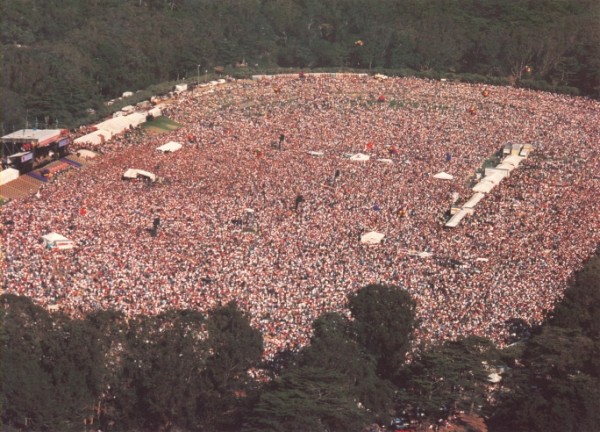 Bill Graham ~ Laughter, Love & Music - 11-03-91 - b.jpg