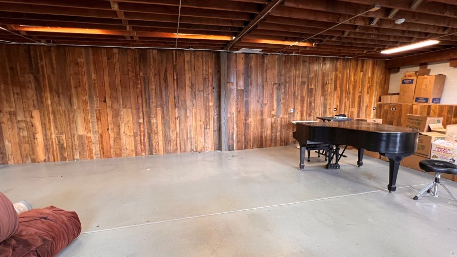 Clubhouse 3_1.jpg