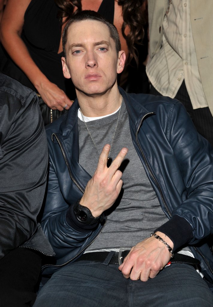 Eminem-flashed-peace-sign-steely-gaze-Grammys.jpg