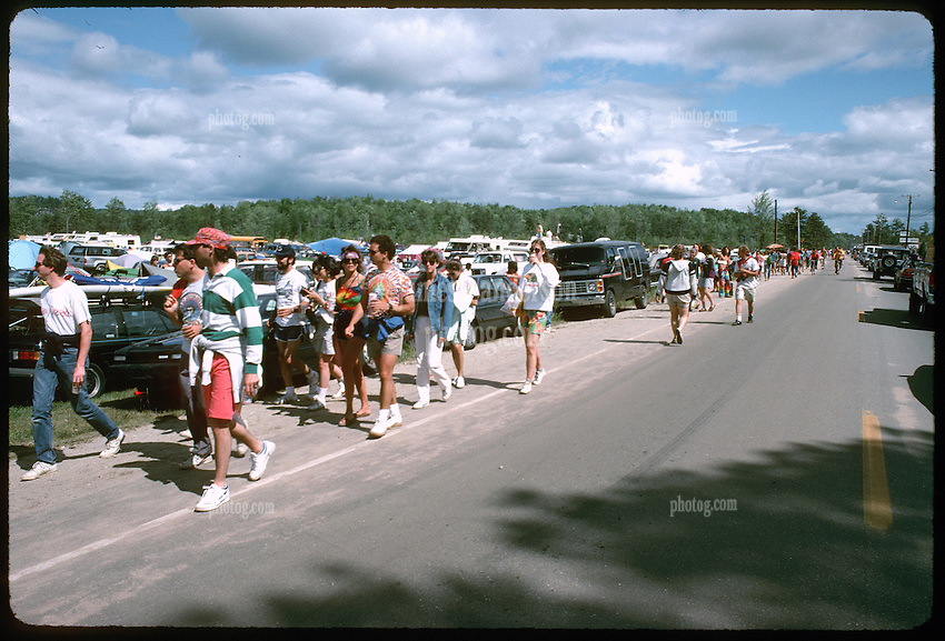 Grateful-Dead-Oxford-ME-1988-C23-11.jpg