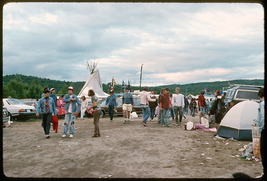 Grateful-Dead-Oxford-ME-1988-C23-22.jpg