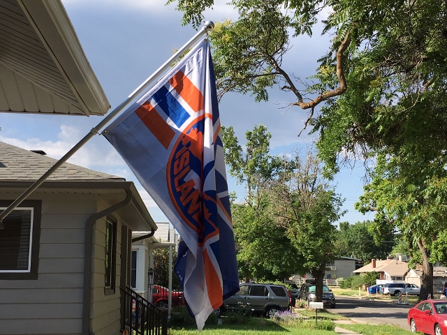 Islanders Flags 4 (640x480).jpg