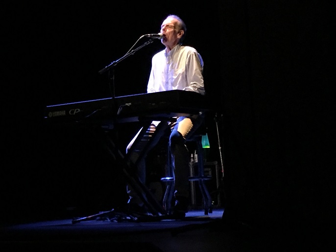 John Hiatt n the Goners WHBPAC 8 26 2018 089 resize.jpg