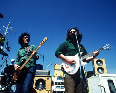 JohnKahn_Jerry_mid-1970s_TravisBeanGuitar.jpg