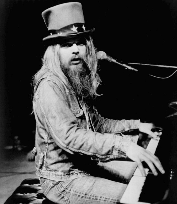 Leon_Russell_1973.JPG