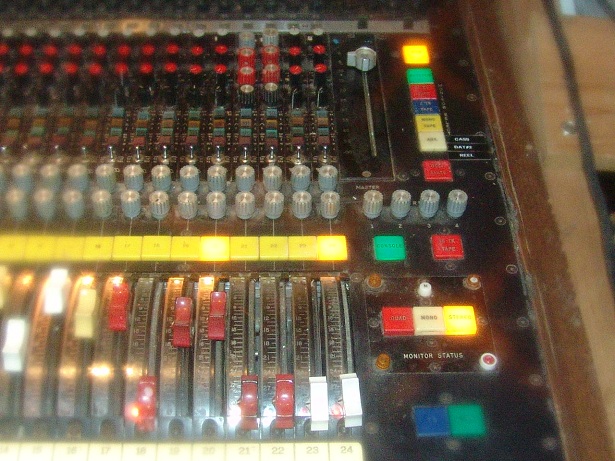 MCI-Criteria_Studio-C_Console-MCI Faders.jpg