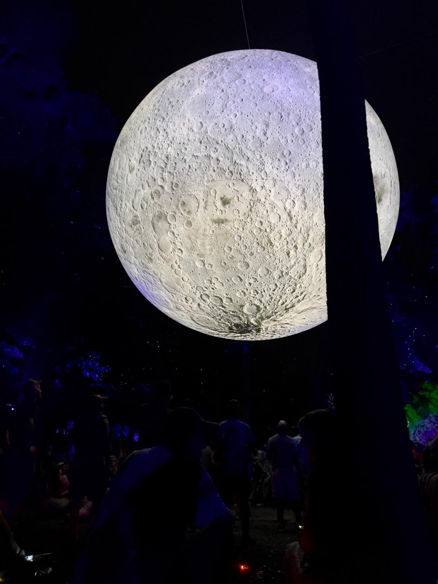 MONDEGREEN MOON.jpg