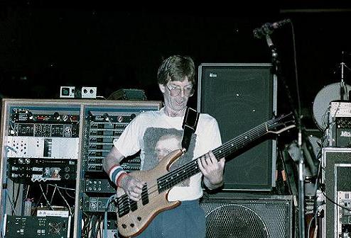 Phil Lesh 1a - MSG 9-14-90.JPG