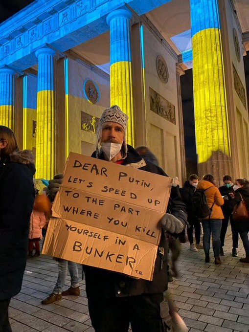 Putin Bunker SIgn.jpg