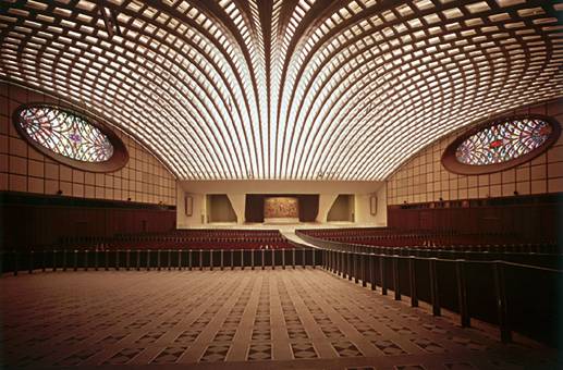 Salle_des_Audiences_Vatican.jpg