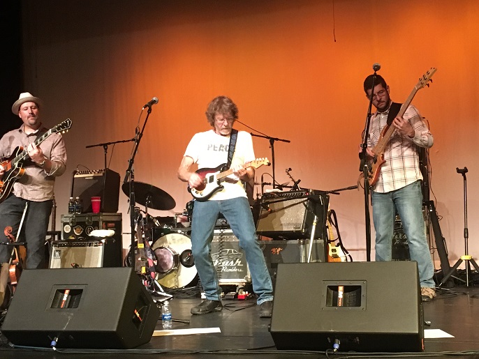 Sam Bush Boulton Center 10152017 262 resize.jpg