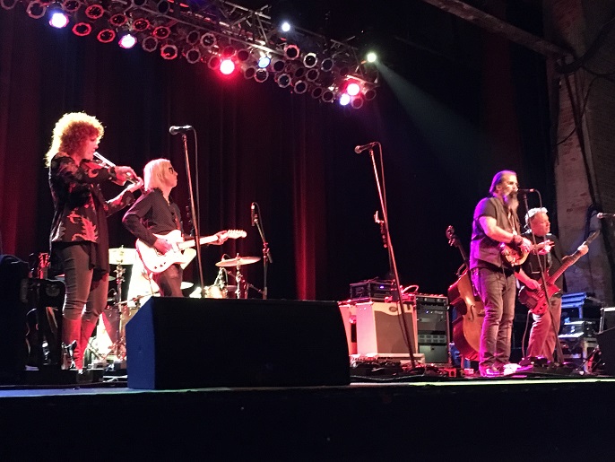 Steve Earle Huntington 09142017 753 resize.jpg