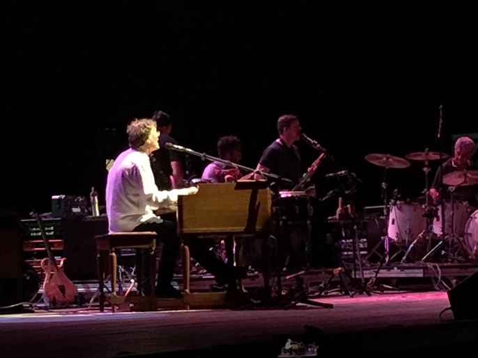 Steve Winwood Jones Beacch 09242017 367 resize.jpg