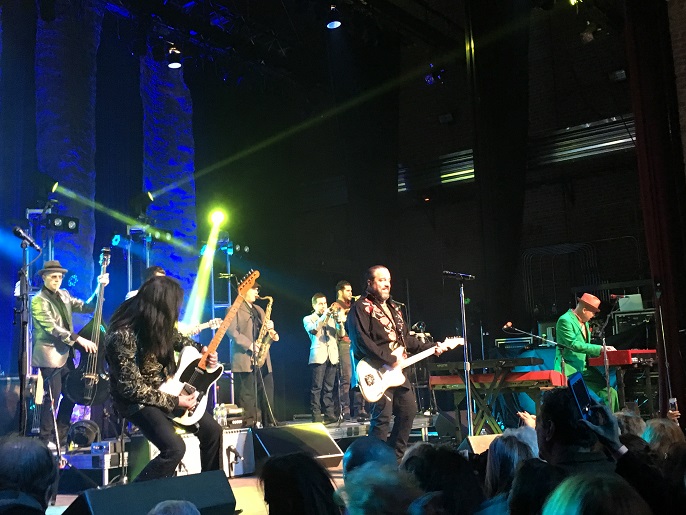 The Mavericks The Space Westbury, NY 12082017 063 resize.jpg