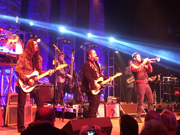 The Mavericks The Space Westbury, NY 12082017 108 resize.jpg