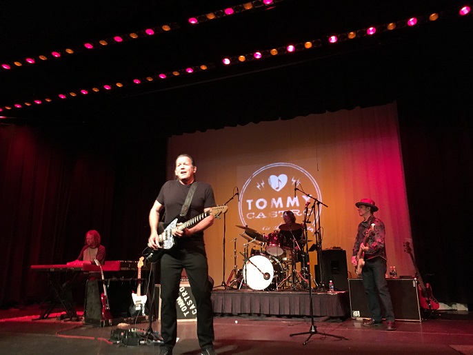 Tommy Castro & the Painkillers Boulton Center 04062018 016 resize.jpg