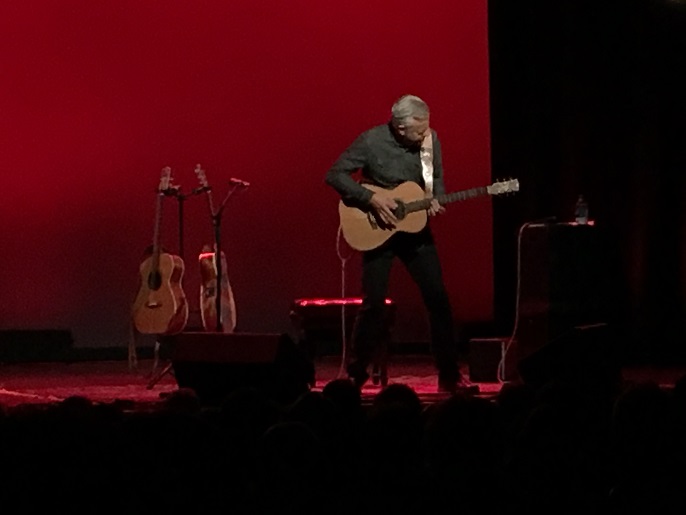 Tommy Emmanuel WHBPAC 08062017 074 resize.jpg