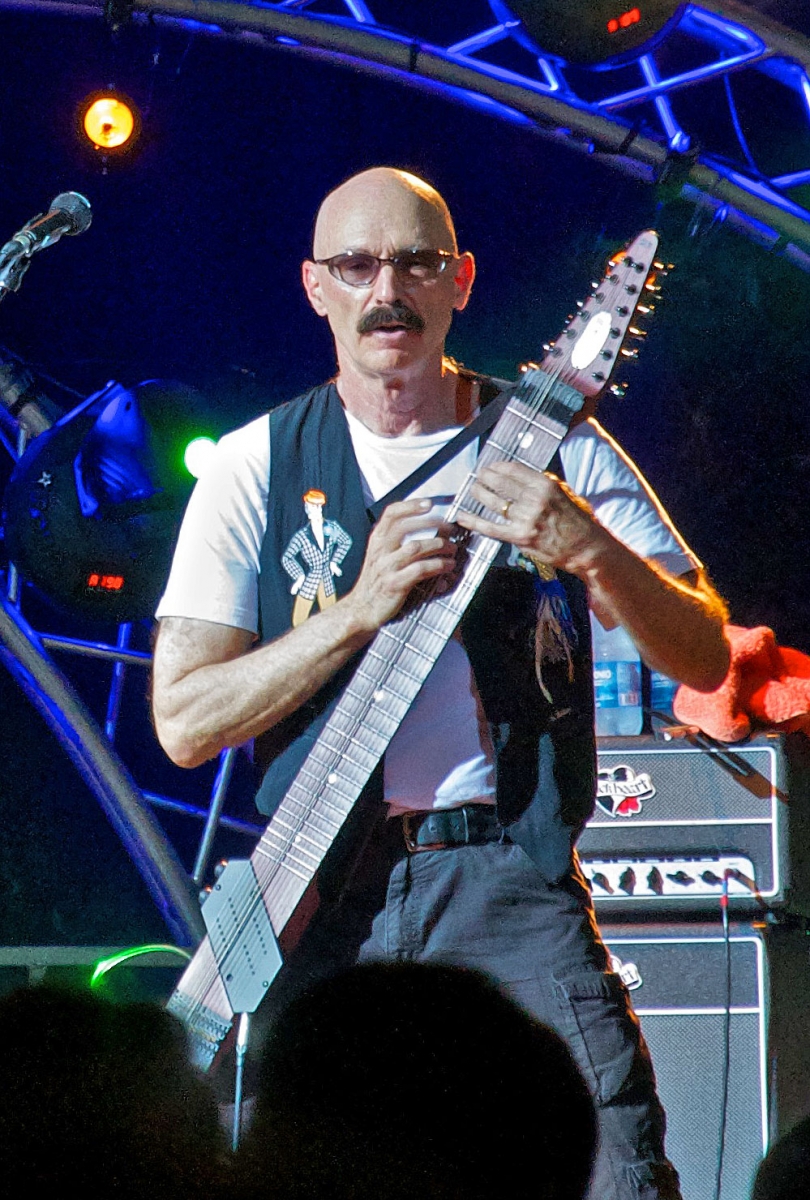 Tony_levin_0.jpg