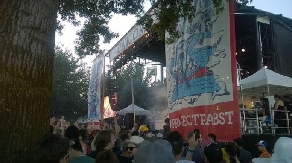 Ween Stage 2.jpg