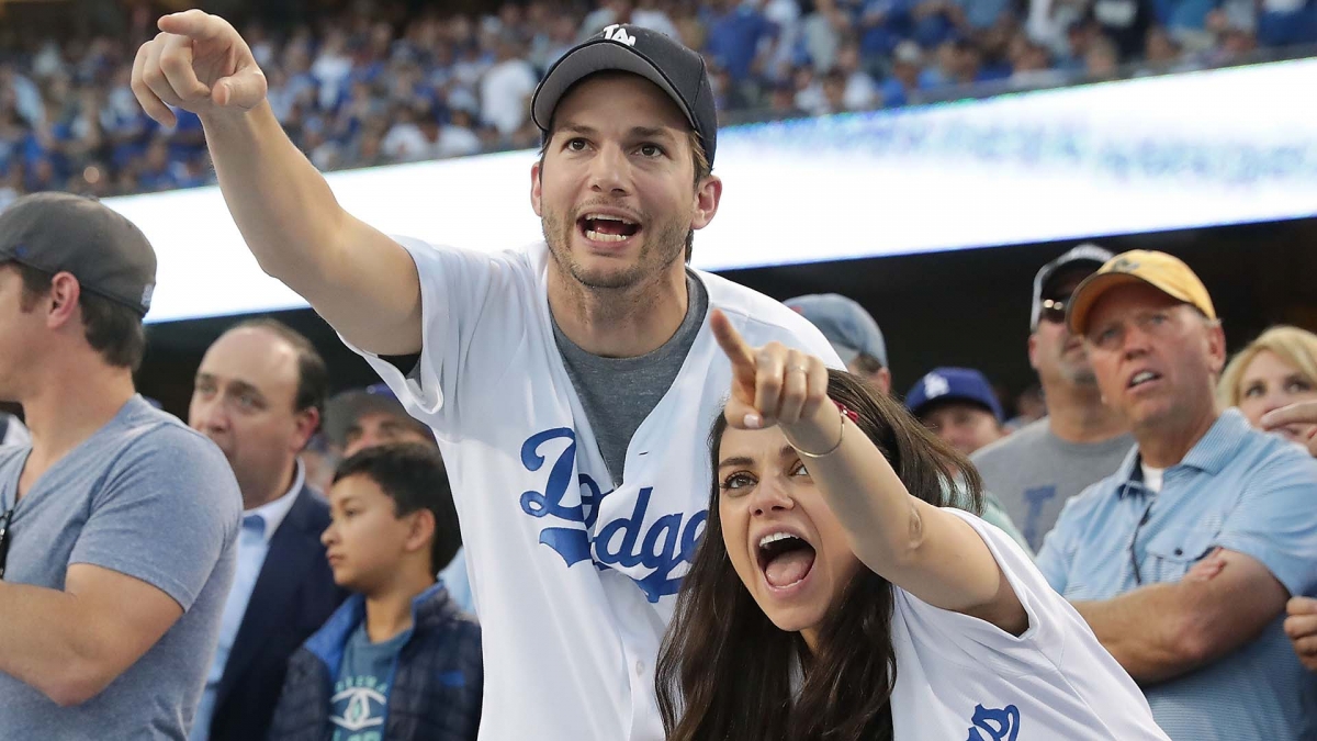celebs-at-dodgers-games_1w6img0sho1go1jfhcpnkiz0mf.jpg