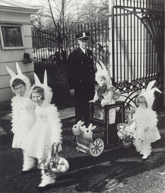 easter-egg-roll-girls.jpg