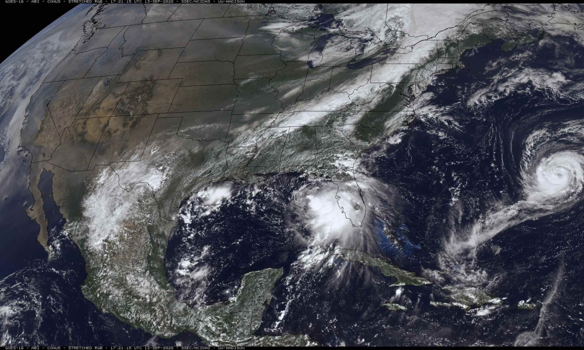 goes-16_2020257_1721_rgbstr_conus copy.jpg