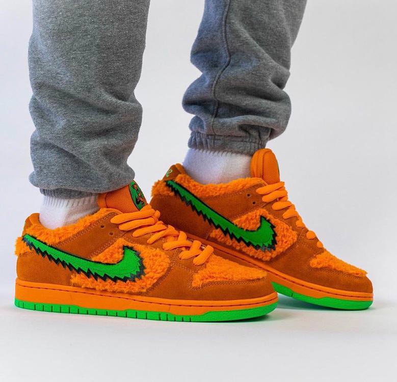 grateful-dead-bears-x-nike-sb-dunk-low-orange-4.jpeg
