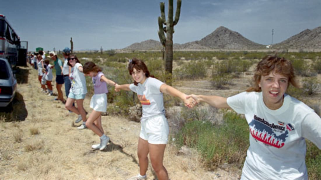 hands-across-america_5.jpg