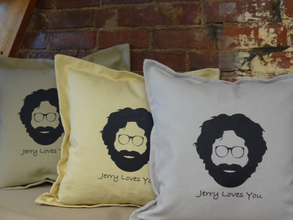 jerry pillow.jpg