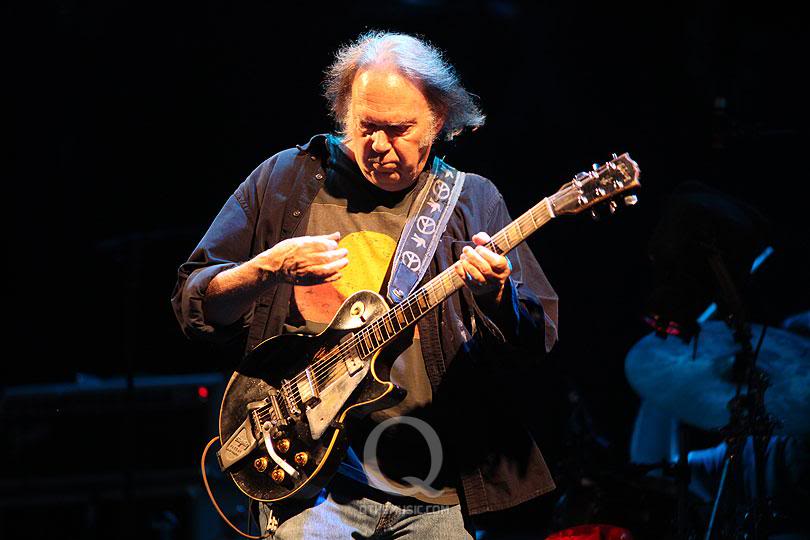 neil-young-like-a-hurricane.jpg