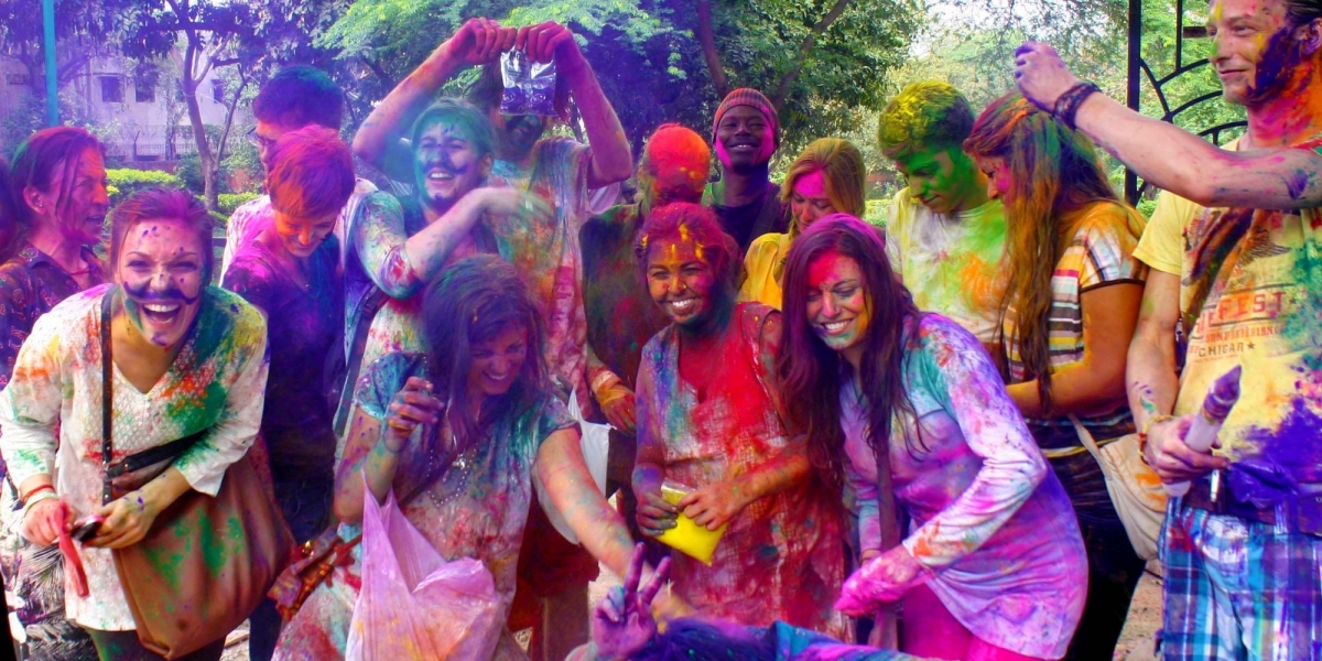 o-HOLI-FESTIVAL-INDIA-facebook.jpg