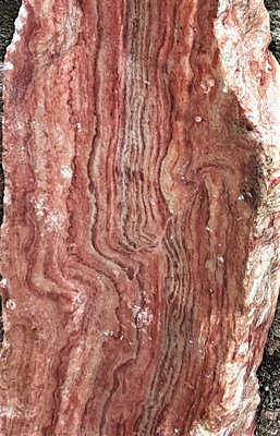 rock closeup2.jpg