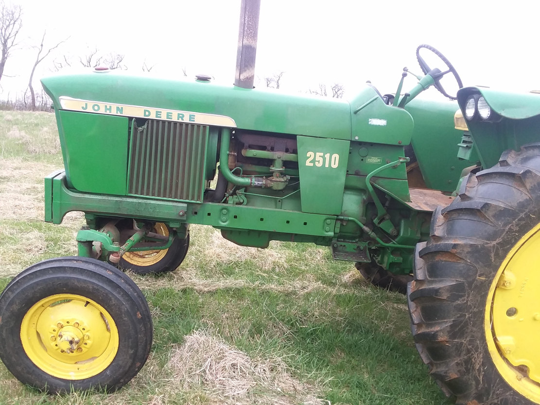 tractor02_0.jpg
