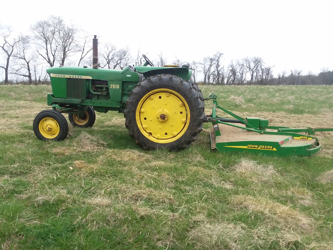 tractor03.jpg