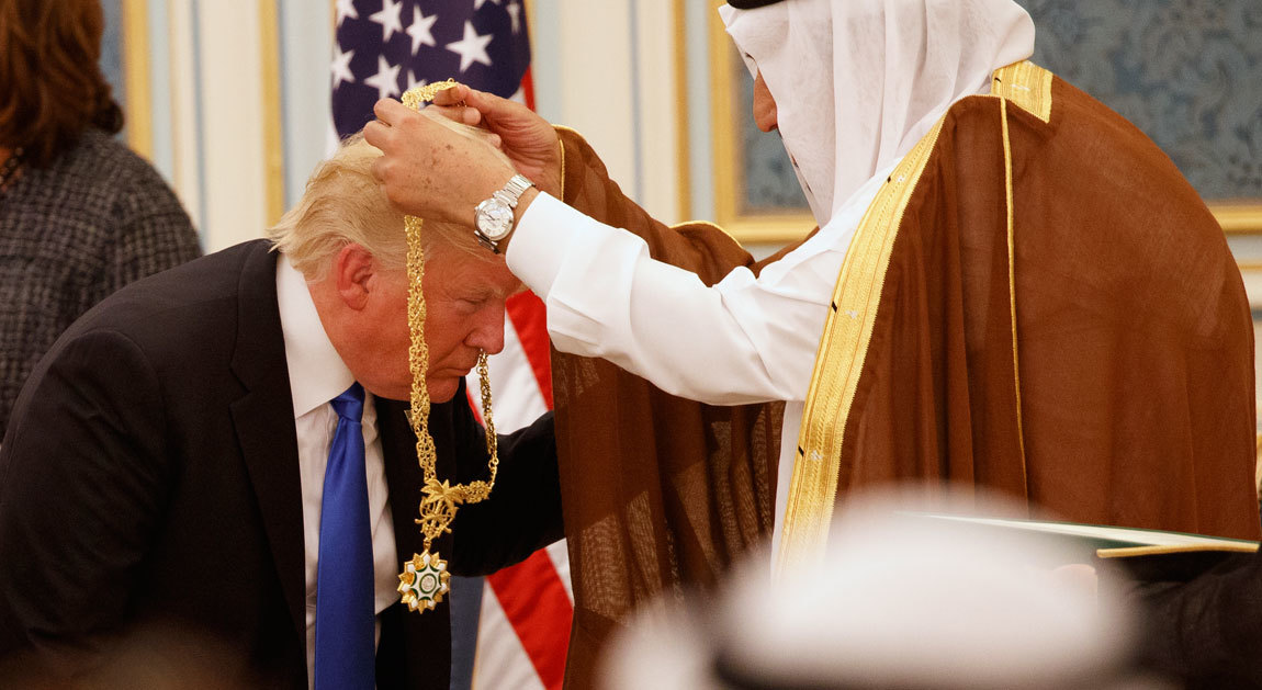 trump bow.jpg