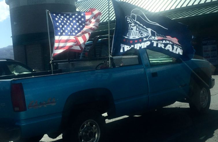 trump truck.jpg