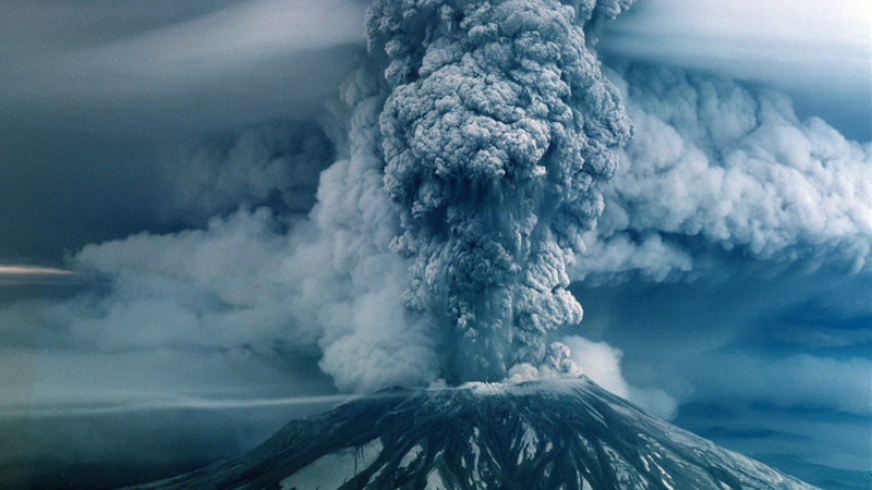unpublished-photographs-mount-st-helens-eruption-1980-first-15-minutes_in.jpg