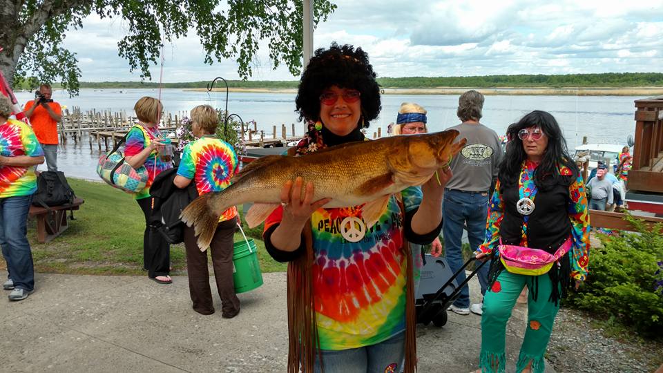 vicki-30.5-inch-walleye-girls-gone-fishing.jpg